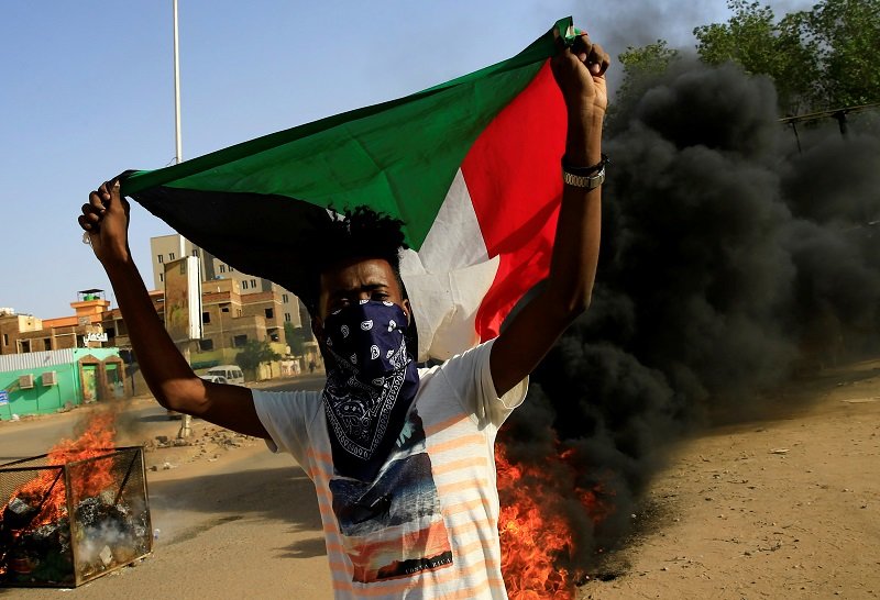 2019-07-27T220526Z_2_LYNXNPEF6Q0J9_RTROPTP_4_SUDAN-POLITICS.JPG