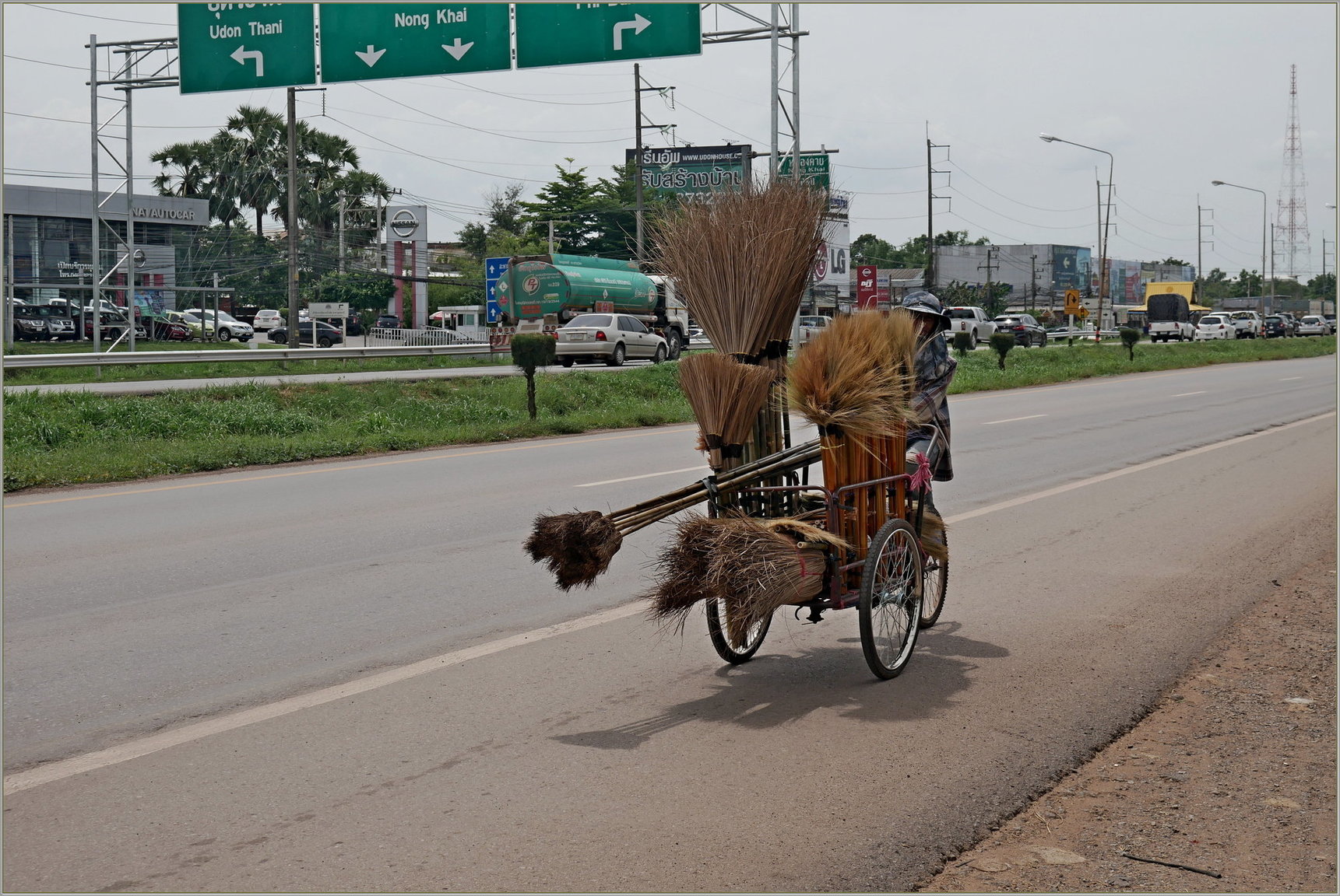 P1070853_Udon_Thani_BoBe_market.thumb.JPG.0b690b10af19aedda5858c350b85f169.JPG