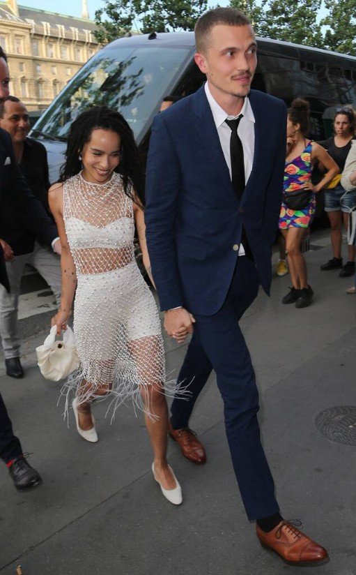 rs_634x1024-190628125559-634-zoe-kravitz-karl-glusman-wedding-paris.jpg