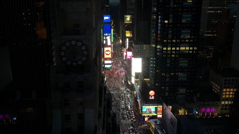 skynews-manhattan-power_4717730.jpg
