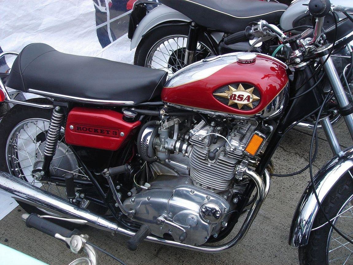 1280px-BSA_Rocket_3_motorcycle.jpg.d1cf8fbc355e9897d28194465e738fd9.jpg