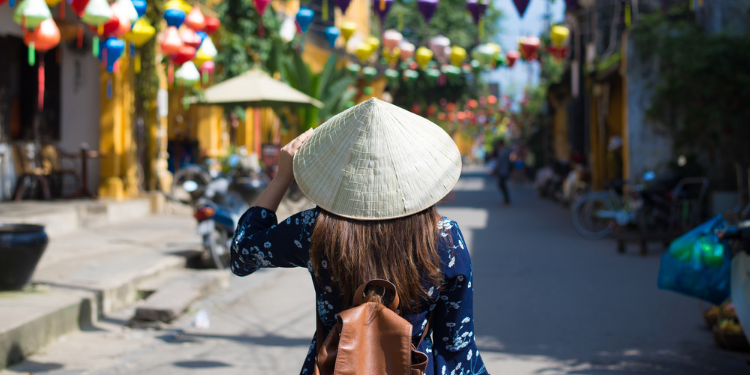 1540281357-moving-to-vietnam-news_item_slider.png