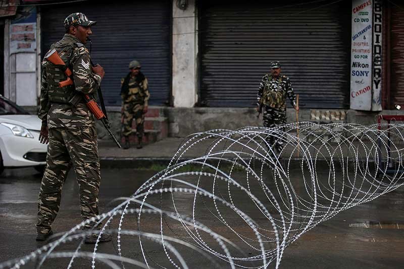 2019-08-07T162257Z_1_LYNXNPEF761K6_RTROPTP_4_INDIA-KASHMIR.JPG