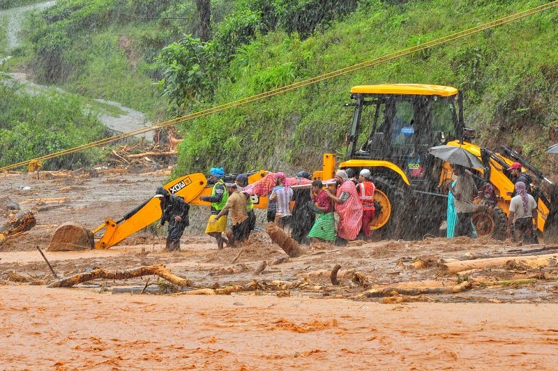 2019-08-09T172320Z_1_LYNXNPEF781PN_RTROPTP_4_SOUTHASIA-FLOODS.JPG