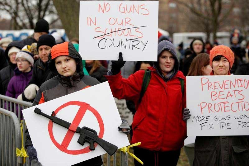2019-08-13T180329Z_1_LYNXNPEF7C1FN_RTROPTP_3_USA-GUNS.JPG