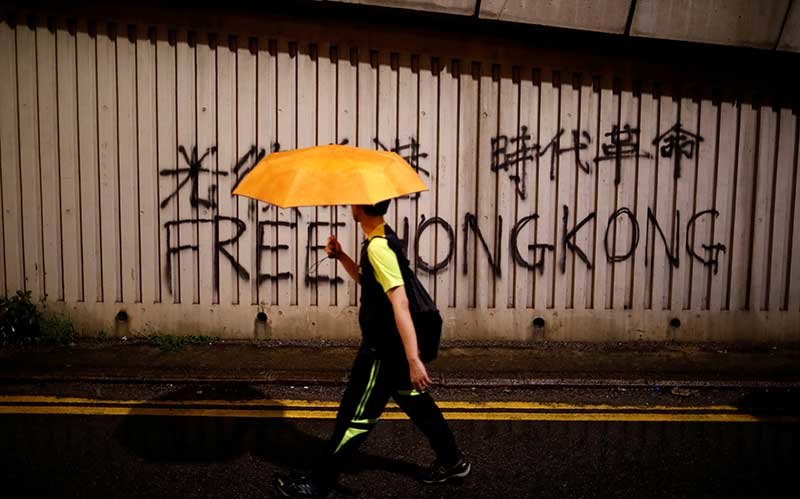 2019-08-19T003327Z_1_LYNXNPEF7I00M_RTROPTP_4_HONGKONG-PROTESTS.JPG