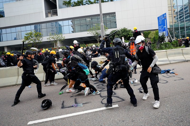 2019-08-24T103348Z_1_LYNXNPEF7N0BD_RTROPTP_4_HONGKONG-PROTESTS.JPG