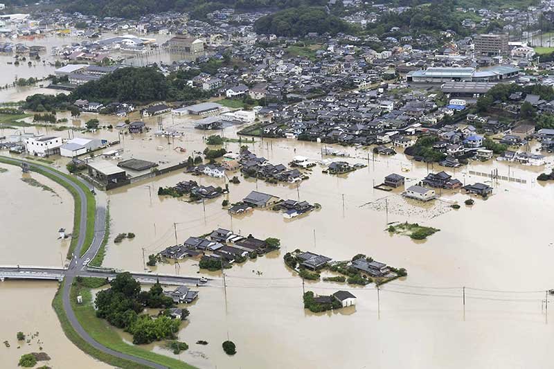 2019-08-28T031727Z_1_LYNXNPEF7R08O_RTROPTP_4_JAPAN-RAIN.JPG