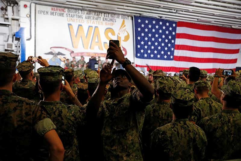 2019-08-29T032030Z_1_LYNXNPEF7S06I_RTROPTP_4_JAPAN-USA-TRUMP-NAVY.JPG