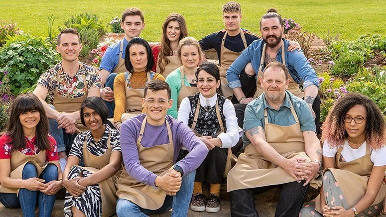 cropped-GBBO-S10-Bakers-Group-13-1024.jpg