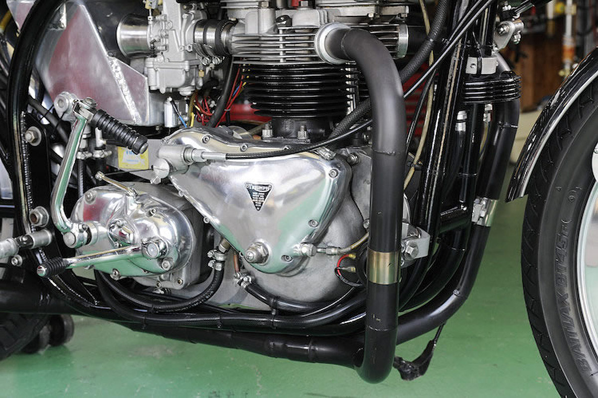 yoshida-Triton-CafeRacer-7.jpg.7f4b326f95141997c004b4ae08a9940b.jpg
