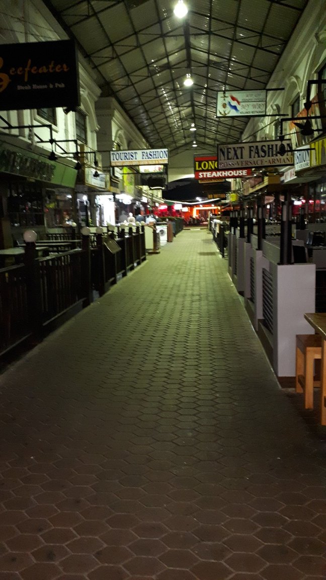 Kiss alley 12.20.jpg