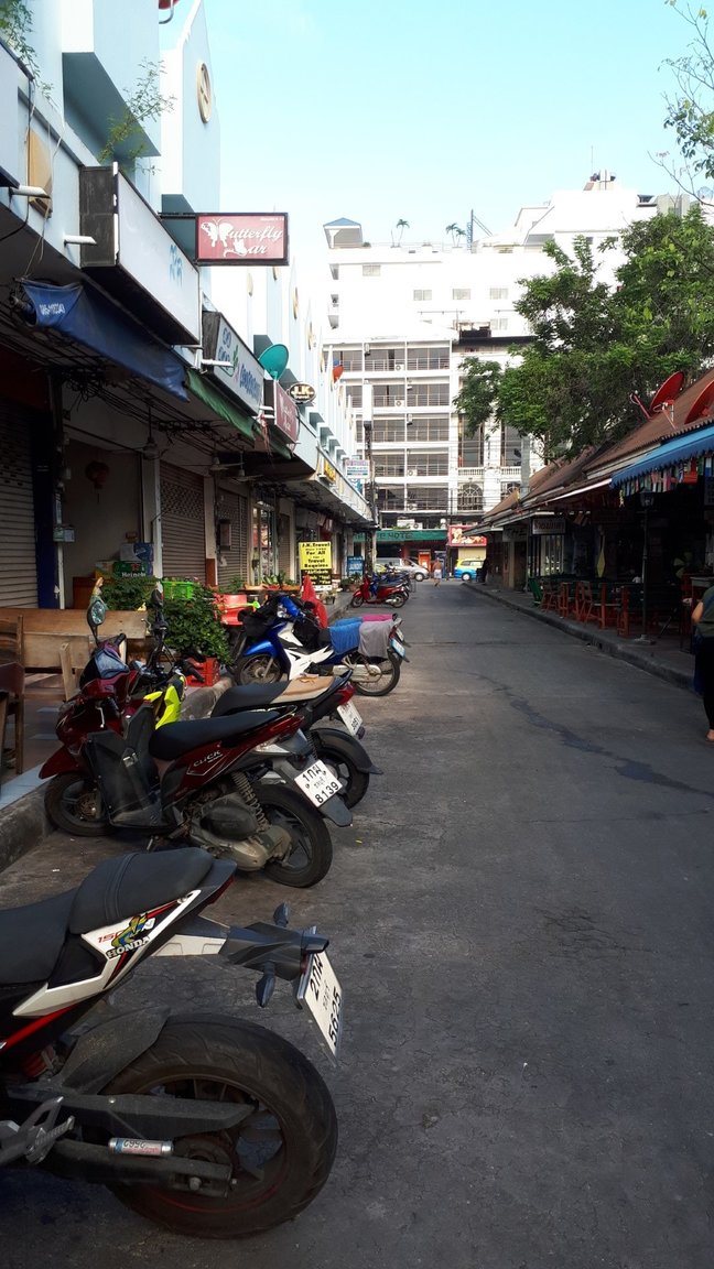 Soi new plaza.jpg