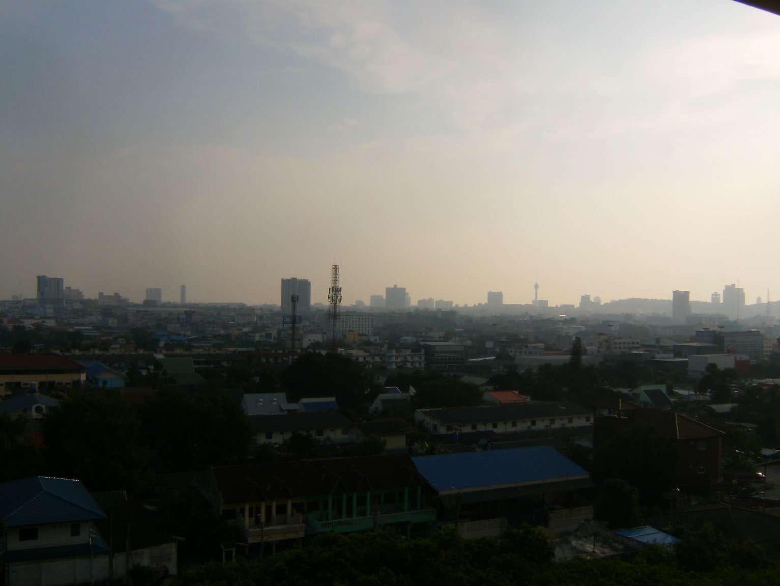 jour de brouillard depuis le balcon 001.JPG