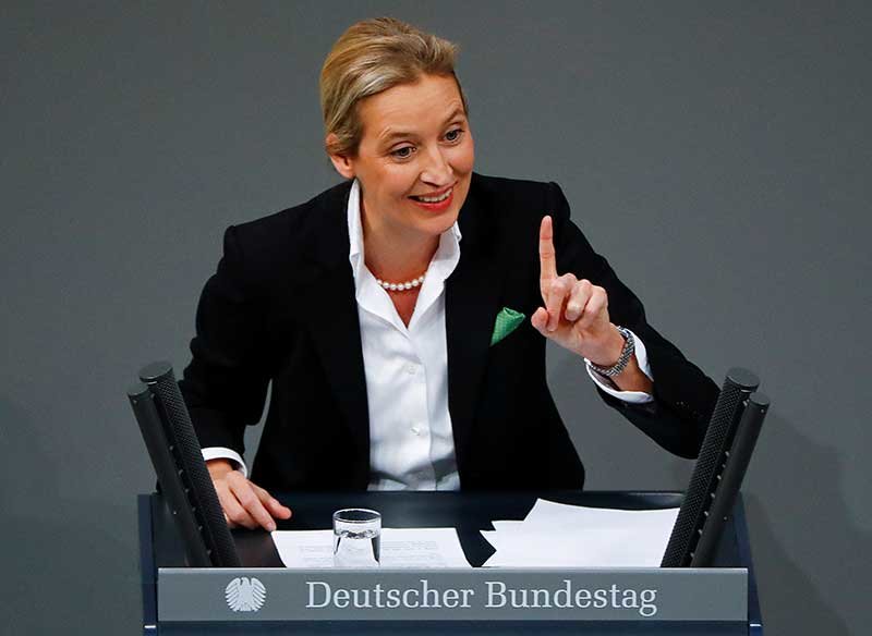 2019-09-01T193707Z_2_LYNXNPEF8022H_RTROPTP_4_GERMANY-BUDGET.JPG