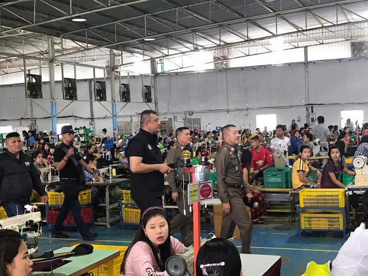 2019-09-12T124314Z_1_LYNXNPEF8B101_RTROPTP_4_UK-THAILAND-WORKERS-WAGES.JPG