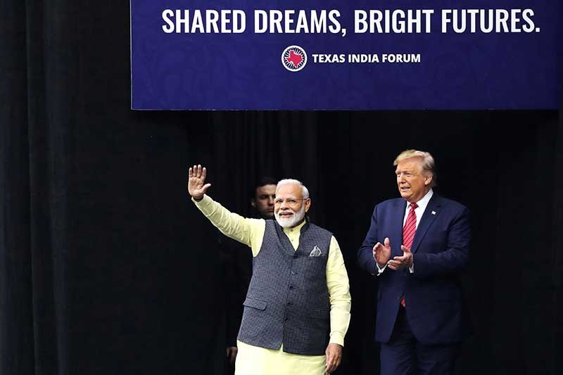 2019-09-22T184508Z_1_LYNXMPEF8L0QW_RTROPTP_4_USA-INDIA.JPG