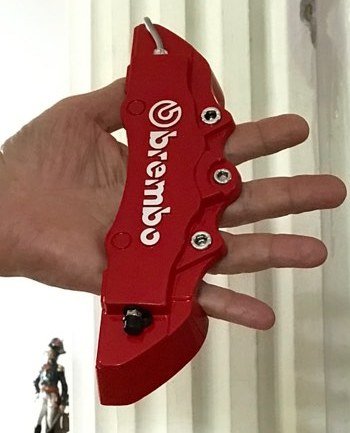 Brembo.jpg.efb18c8f94bd4984b390dd0f9dc2d07a.jpg