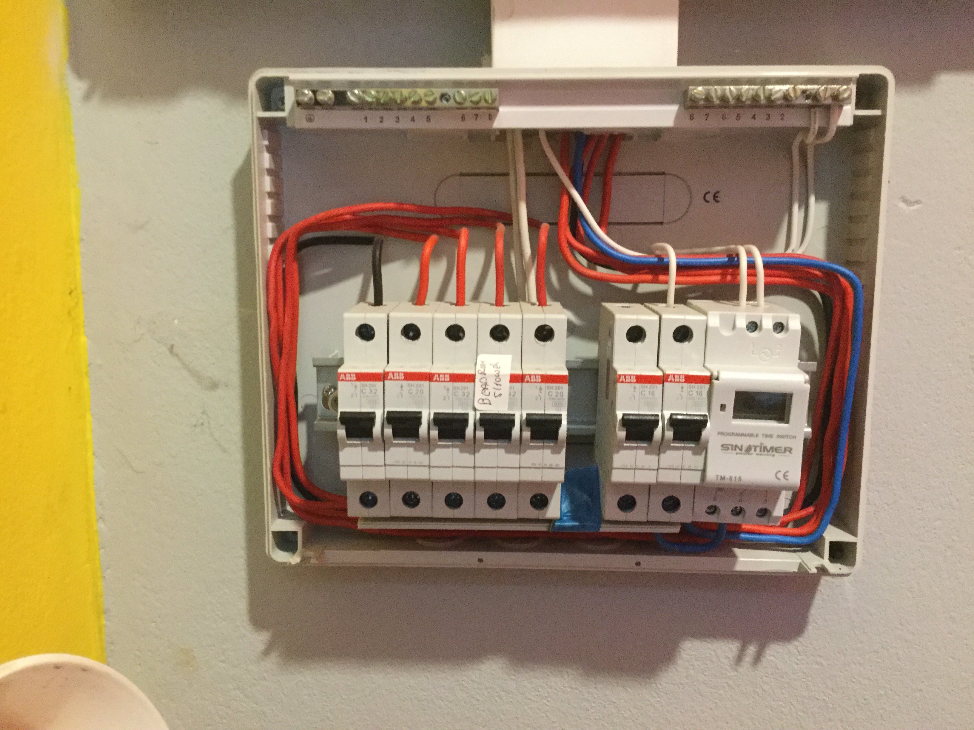 Strange Problem with Powerline in just one room. - The Electrical Forum ...