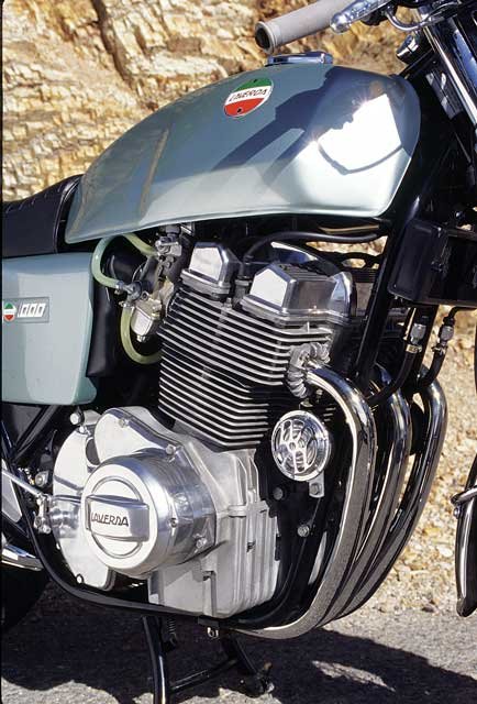 Laverda_7.jpg.ff24d4992fccf54b1123d5b581ff89f5.jpg