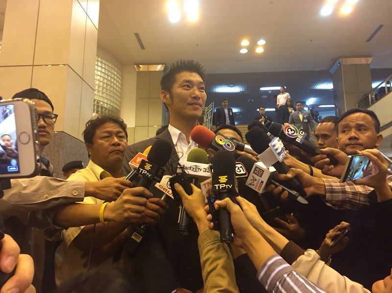 Thanathorn-260719.jpg