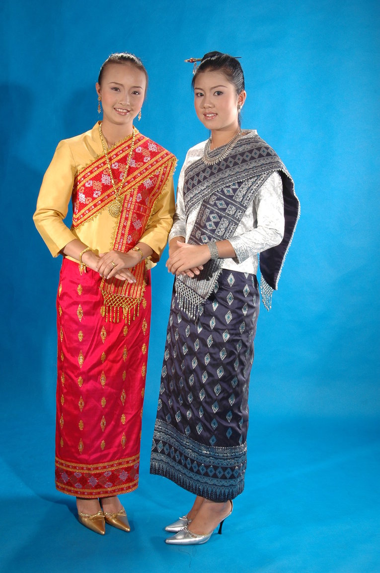 lao-skirt.thumb.jpg.004f13a75816ef14ac0eda59f411dd12.jpg