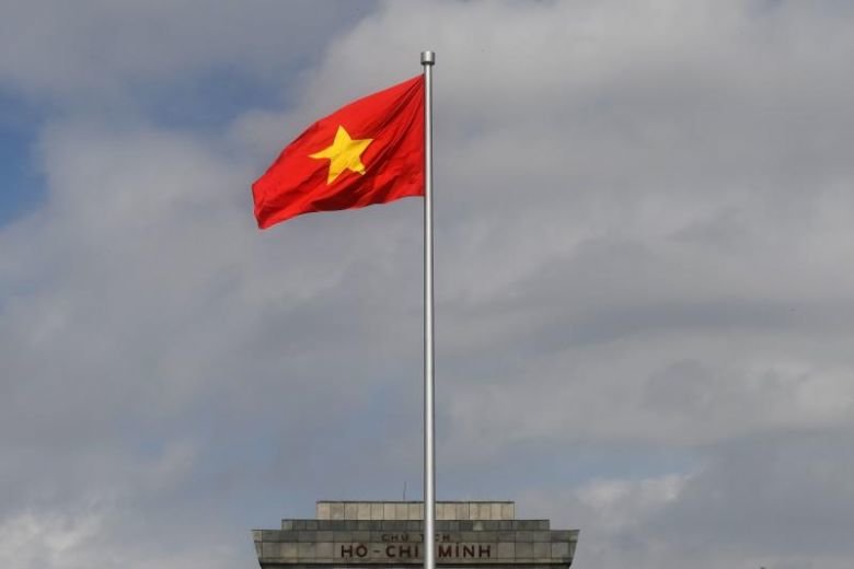 yq-vnflag-03092022.jpg
