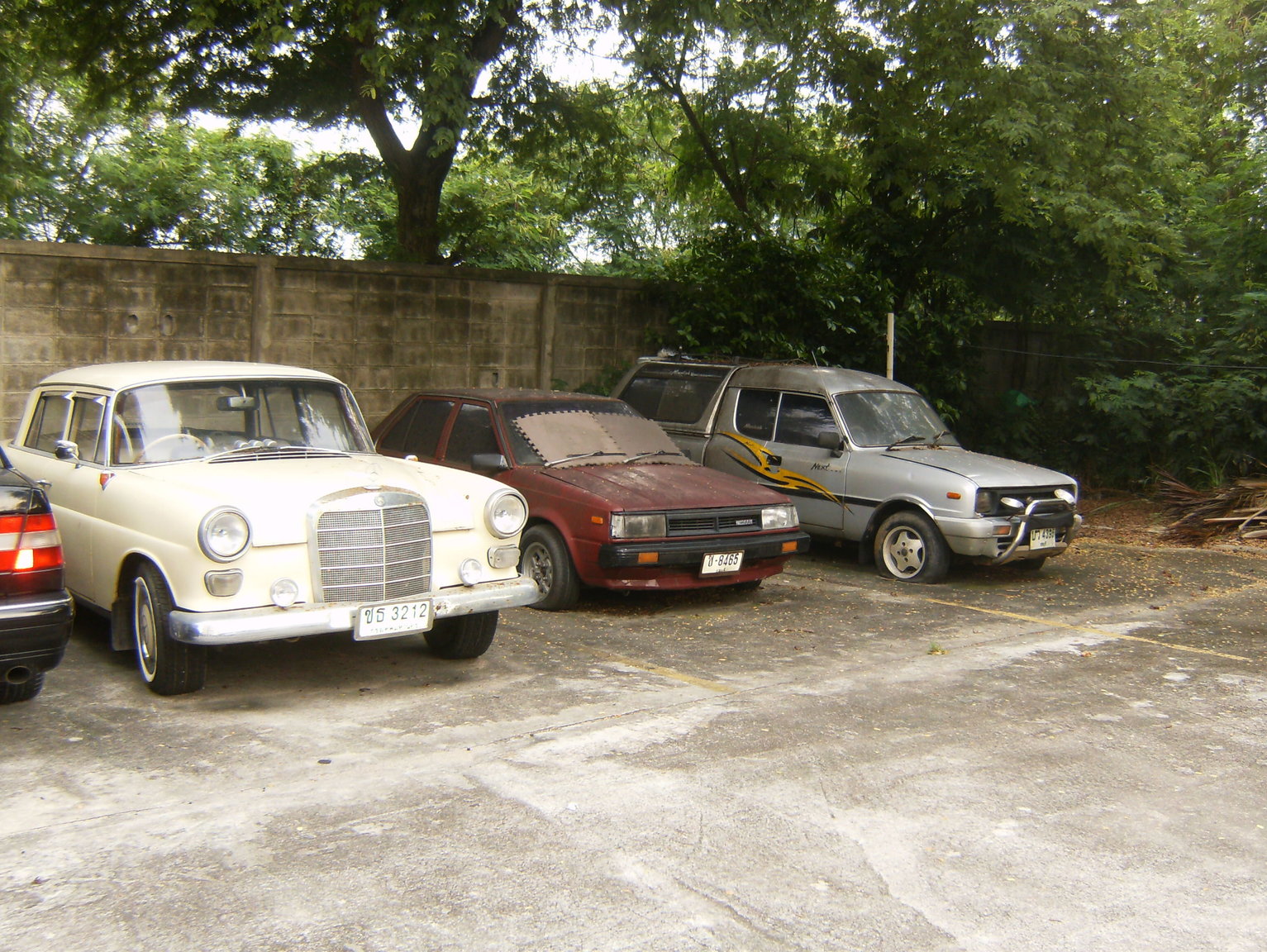 mercos parking 008.JPG
