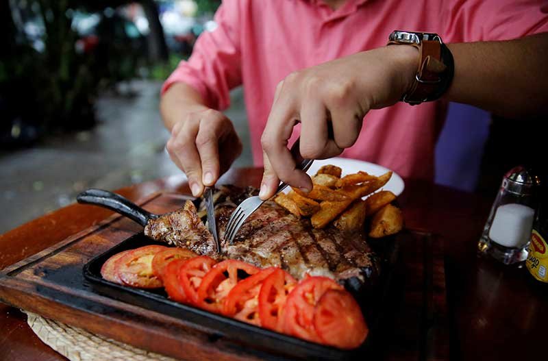 2019-10-01T043226Z_1_LYNXMPEF901X4_RTROPTP_4_HEALTH-MEAT.JPG