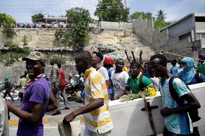 2019-10-04T213151Z_1_LYNXMPEF931NW_RTROPTP_4_HAITI-PROTESTS.JPG