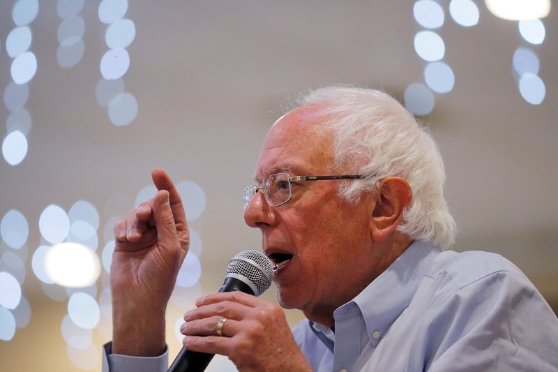 2019-10-05T044316Z_1_LYNXMPEF9402B_RTROPTP_4_USA-ELECTION-SANDERS.JPG