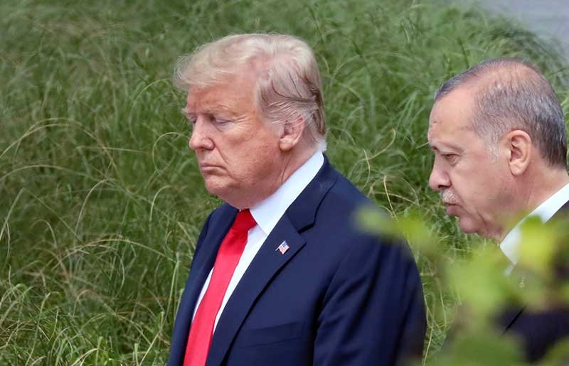 2019-10-06T200621Z_2_LYNXMPEF950MF_RTROPTP_4_NATO-SUMMIT.JPG
