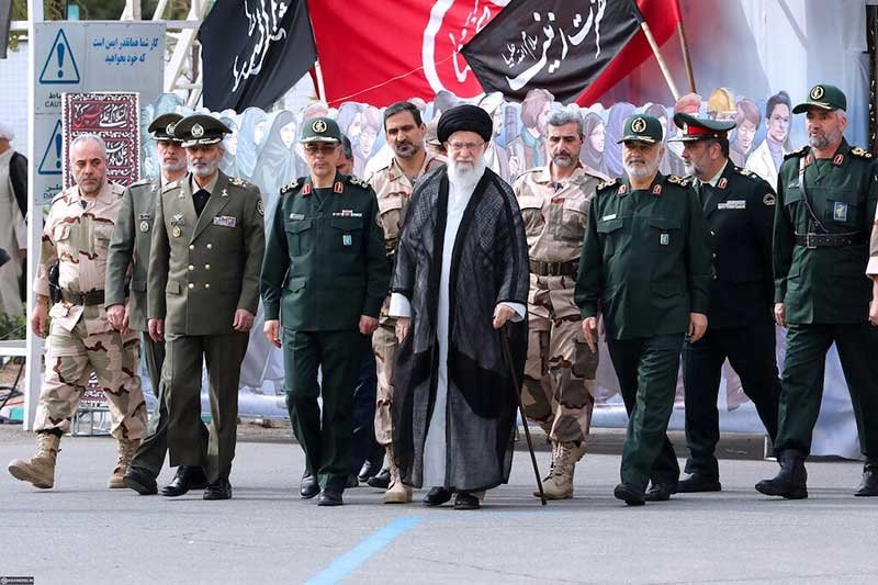 2019-10-13T151858Z_1_LYNXMPEF9C0HT_RTROPTP_4_IRAN-GUARDS-KHAMENEI.JPG