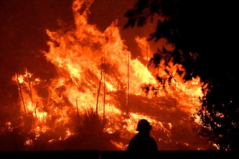 2019-10-13T230229Z_3_LYNXMPEF9C0JL_RTROPTP_4_CALIFORNIA-FIRES.JPG