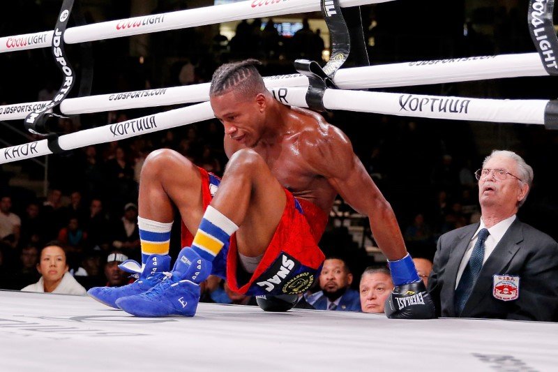 2019-10-16T235438Z_1_LYNXMPEF9F23M_RTROPTP_3_BOXING.JPG