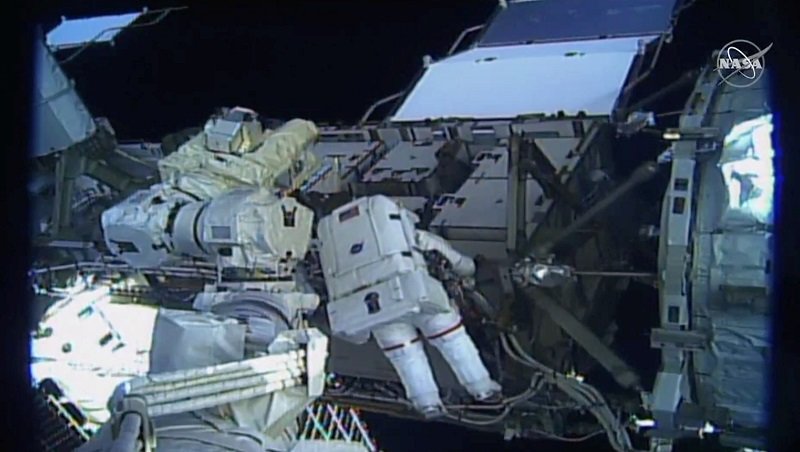 2019-10-18T133000Z_1_LYNXMPEF9H1EA_RTROPTP_4_SPACE-EXPLORATION-SPACEWALK.JPG