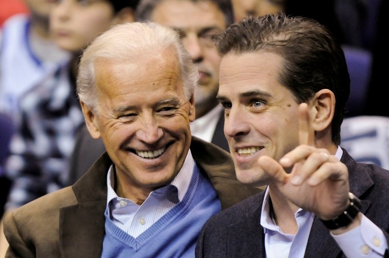 2019-10-18T234013Z_4_LYNXMPEF9H20N_RTROPTP_4_HUNTER-BIDEN-UKRAINE.JPG