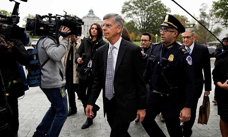 2019-10-22T153652Z_1_LYNXMPEF9L1D8_RTROPTP_4_USA-TRUMP-WHISTLEBLOWER.JPG