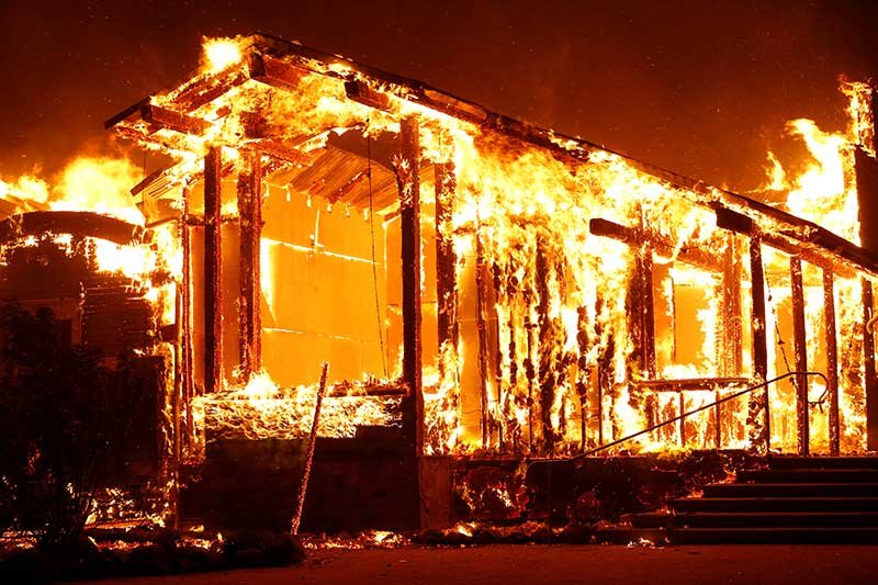 2019-10-27T181804Z_1_LYNXMPEF9Q0QB_RTROPTP_4_CALIFORNIA-WILDFIRE.JPG