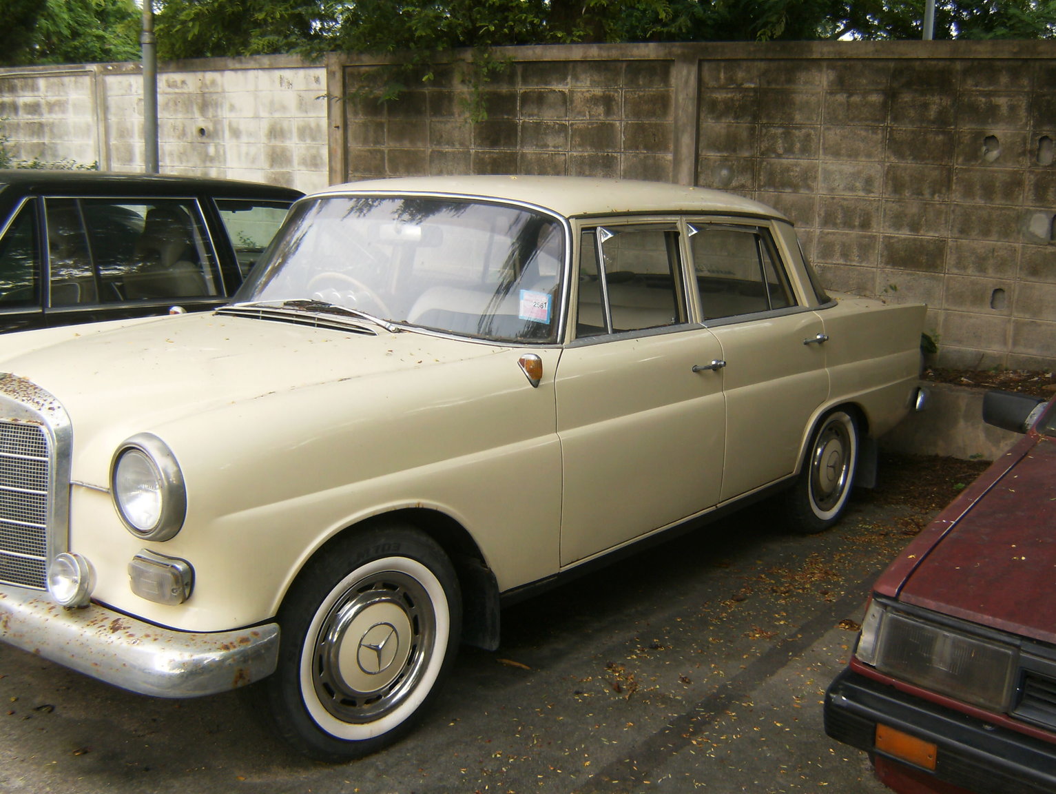 mercos parking 010.JPG