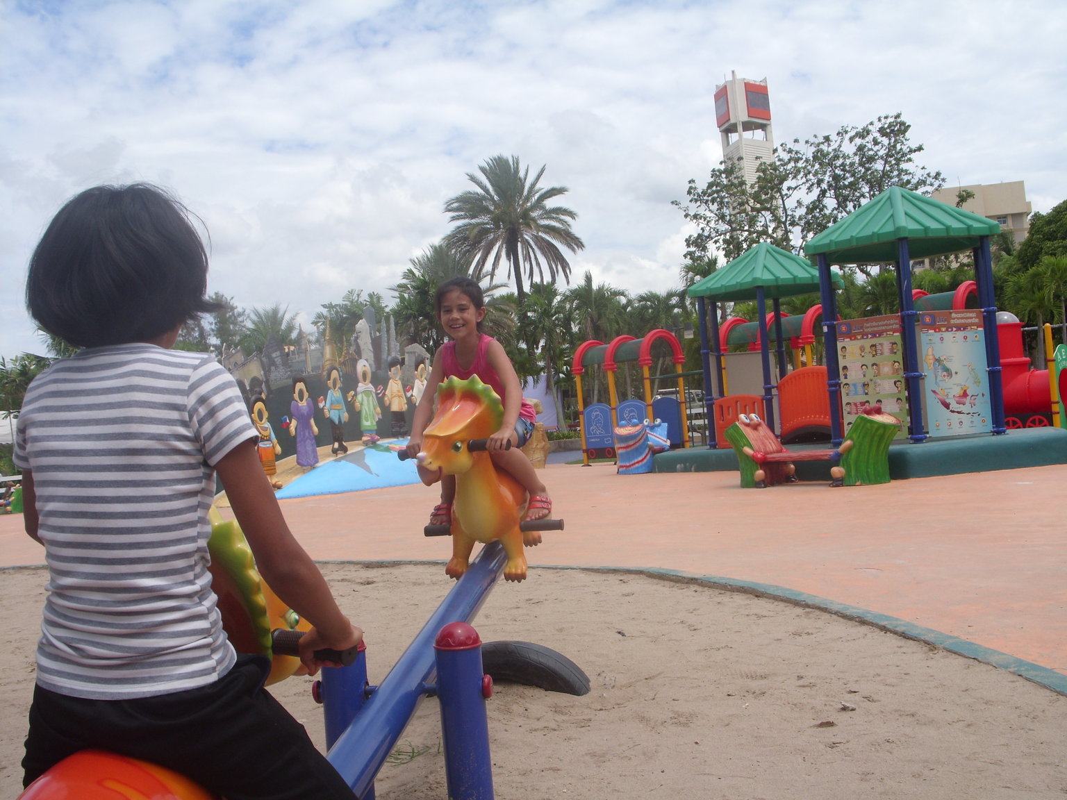 1803541513_Prajekpark02.thumb.JPG.873b68b315c53a07f484e59585c0d16e.JPG