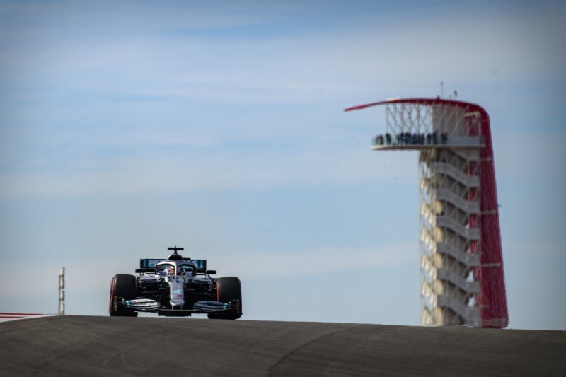 2019-11-02T224613Z_1_LYNXMPEFA10JU_RTROPTP_3_MOTOR-F1.JPG