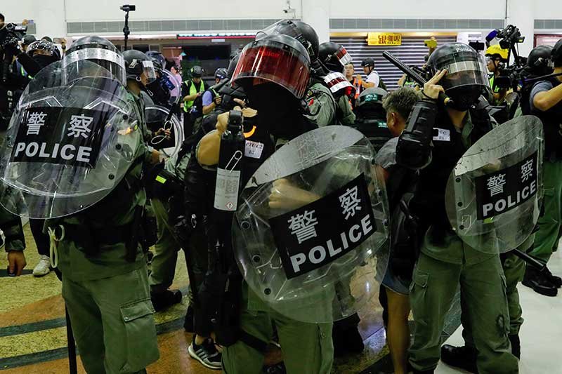 2019-11-04T005301Z_1_LYNXMPEFA300I_RTROPTP_4_HONGKONG-PROTESTS.JPG