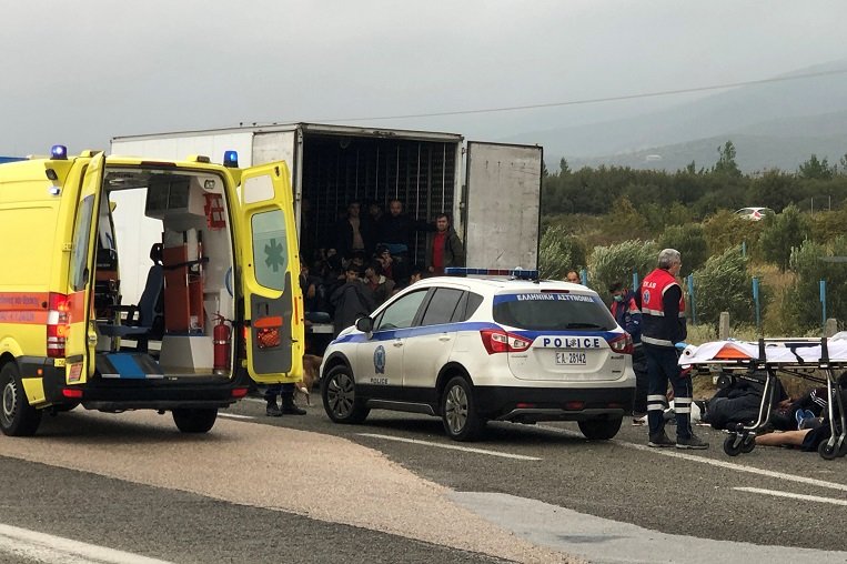 2019-11-04T140614Z_1_LYNXMPEFA312U_RTROPTP_4_EUROPE-MIGRANTS-GREECE-TRUCK.JPG