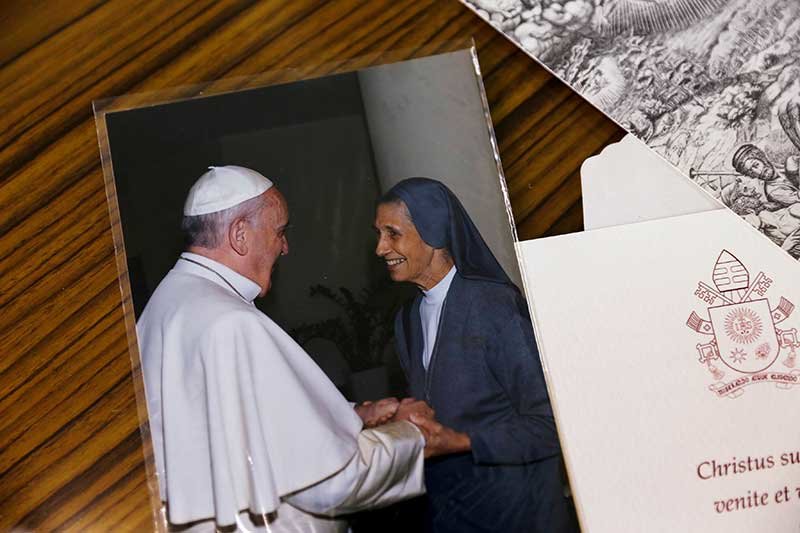 2019-11-11T003942Z_1_LYNXMPEFAA00N_RTROPTP_4_POPE-THAILAND-COUSIN.JPG