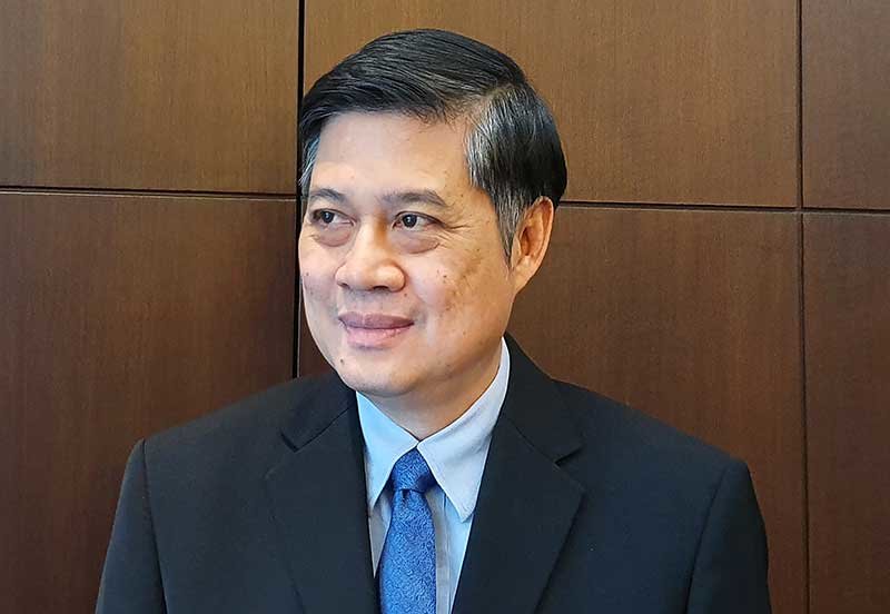 2019-11-13T161946Z_1_LYNXMPEFAC1SY_RTROPTP_4_THAILAND-ECONOMY-CENBANK.JPG