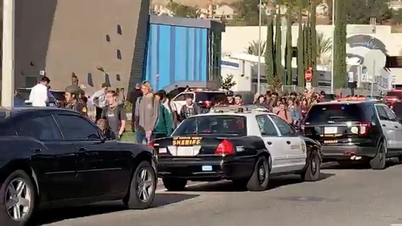 2019-11-15T213321Z_2_LYNXMPEFAE0Q8_RTROPTP_4_CALIFORNIA-SHOOTING.JPG