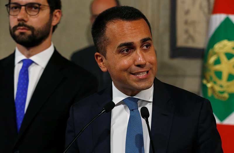 2019-11-18T145929Z_1_LYNXMPEFAH194_RTROPTP_4_ITALY-POLITICS.JPG