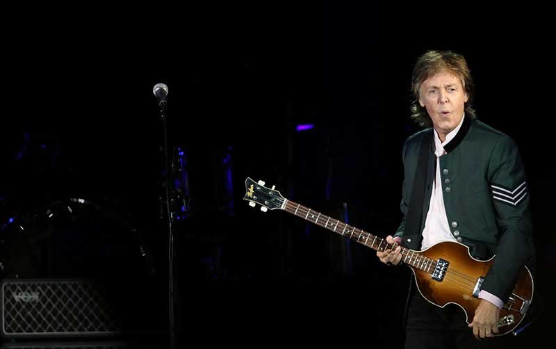 2019-11-18T175206Z_3_LYNXMPEFAH1GC_RTROPTP_4_BRAZIL-MCCARTNEY.JPG