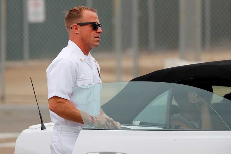 2019-11-24T190228Z_1_LYNXMPEFAN0O4_RTROPTP_4_USA-MILITARY-SEALS.JPG